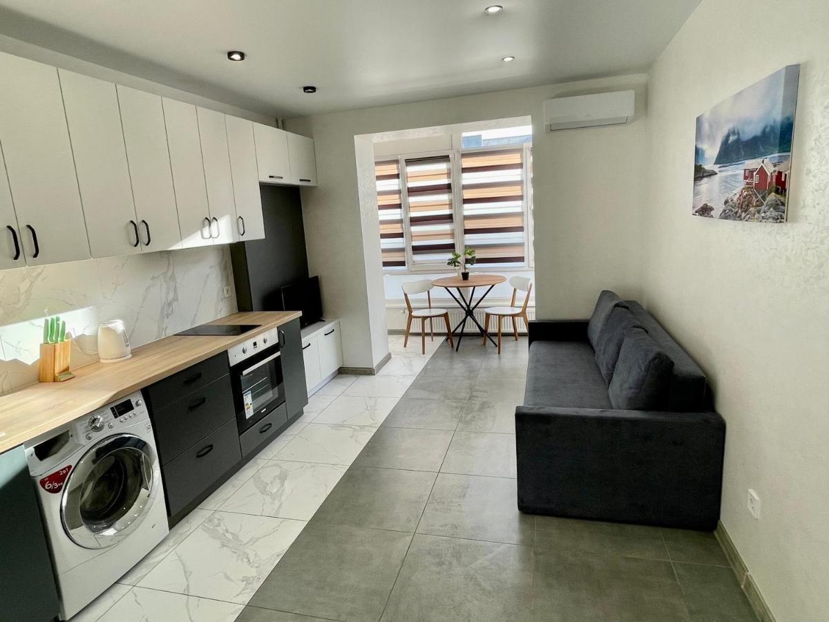 Apartment Premium In Center Ивано-Франкивск Екстериор снимка